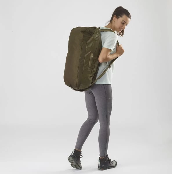 Duffels SALOMON BAG OUTLIFE DUFFEL 45 OLIVE NIGHT/MARTINI OLIVE 22 Vert 2 Duffels SALOMON BAG OUTLIFE DUFFEL 45 OLIVE NIGHT/MARTINI OLIVE 22 Vert – Image 2