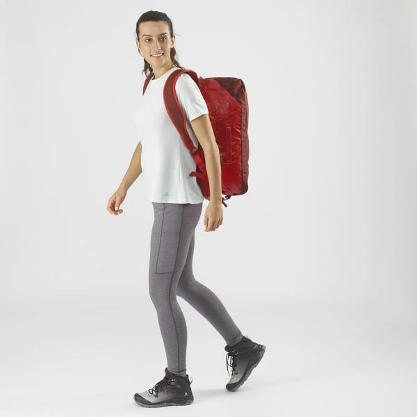 Duffels SALOMON BAG OUTLIFE DUFFEL 25 GOJI BERRY/MADDER BROWN 22 Rouge 2 Duffels SALOMON BAG OUTLIFE DUFFEL 25 GOJI BERRY/MADDER BROWN 22 Rouge – Image 2